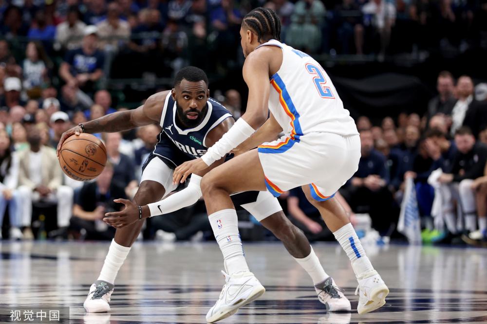 陷入困境的 陷入困境的