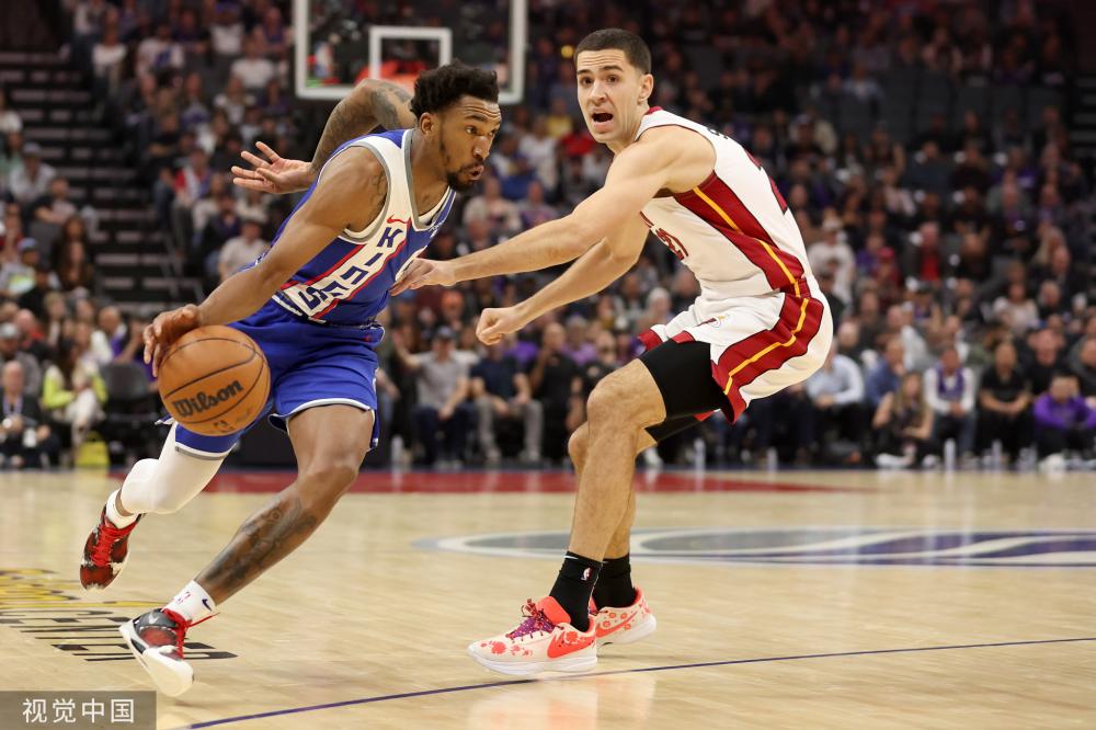 还在进攻端 还在进攻端