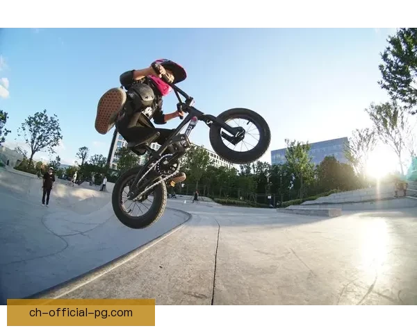 BMX世界纪录集结:颠覆极限挑战 BMX世界纪录集结:颠覆极限挑战